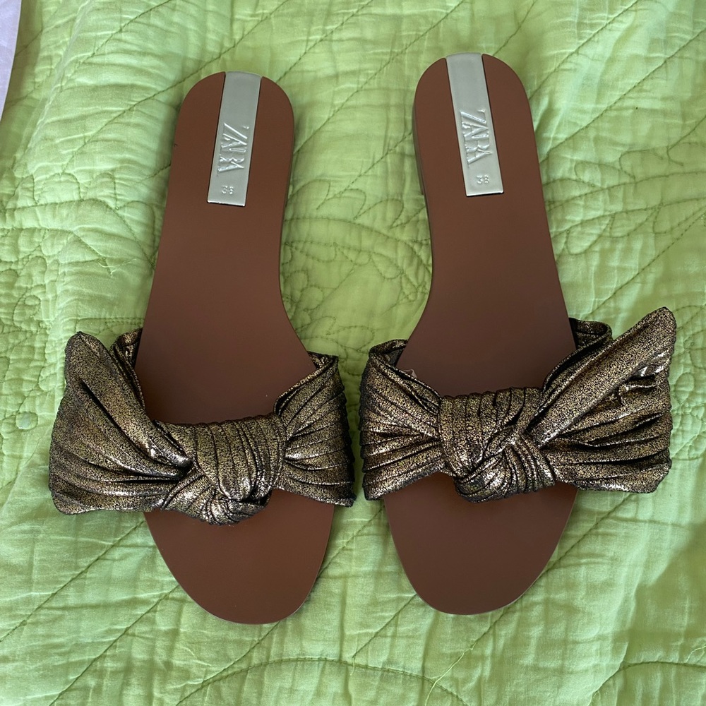 Metallic Zara Knot Bow Sandal